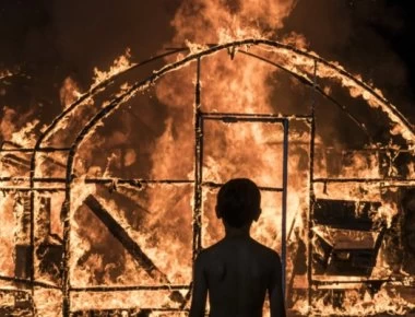 148 λεπτά δεν παίρνεις ανάσα: Η ταινία της χρονιάς θα κάνει το μυαλό σου «συντρίμμια» (βίντεο)